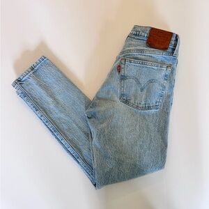 Levi's Women's Light Blue Jeans